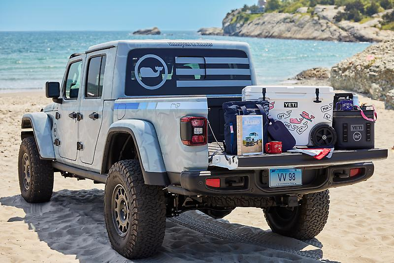 Vineyard Vines Unveils First-Ever Collaboration with Jeep® Brand